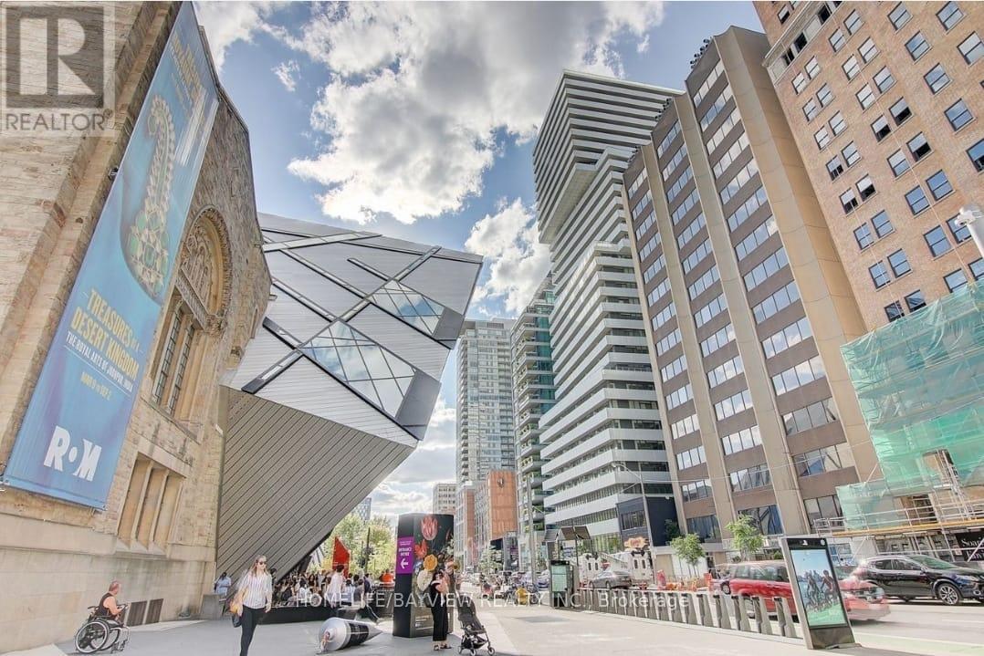 #3105 200 BLOOR STREET W - 4