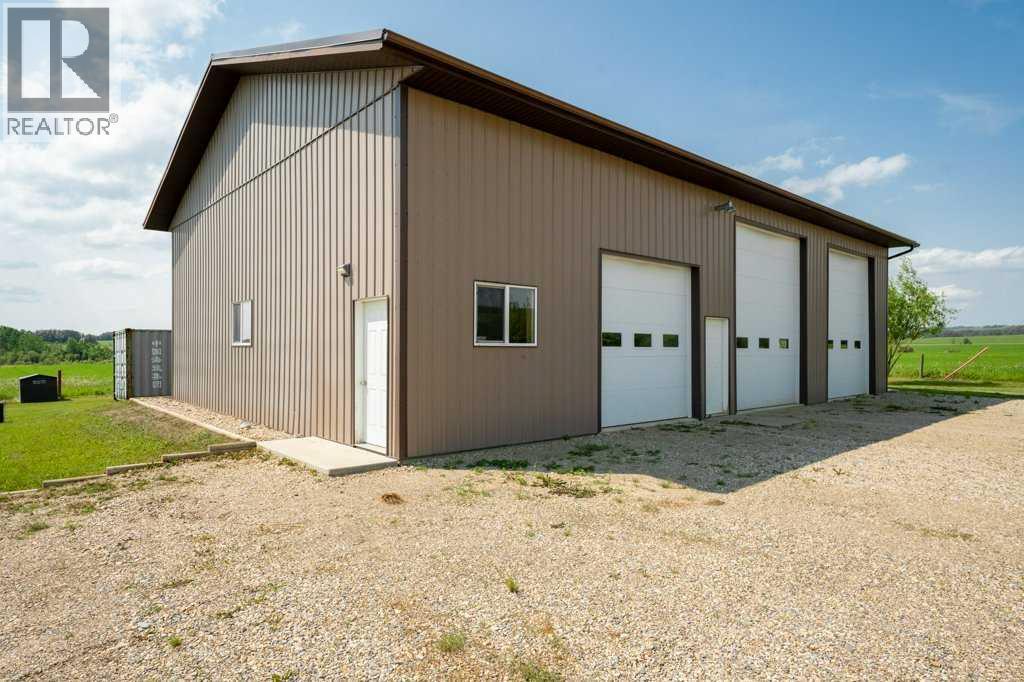 395048 Range Road 4-4 - 40