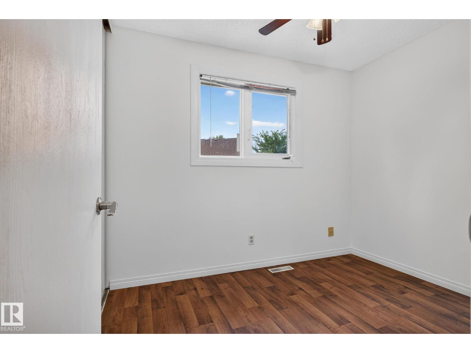 9503 180A ST NW - 29