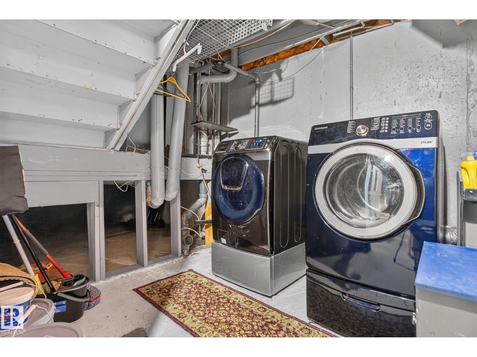 9503 180A ST NW - 40
