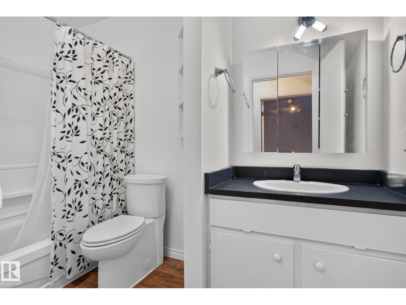 9503 180A ST NW - 34