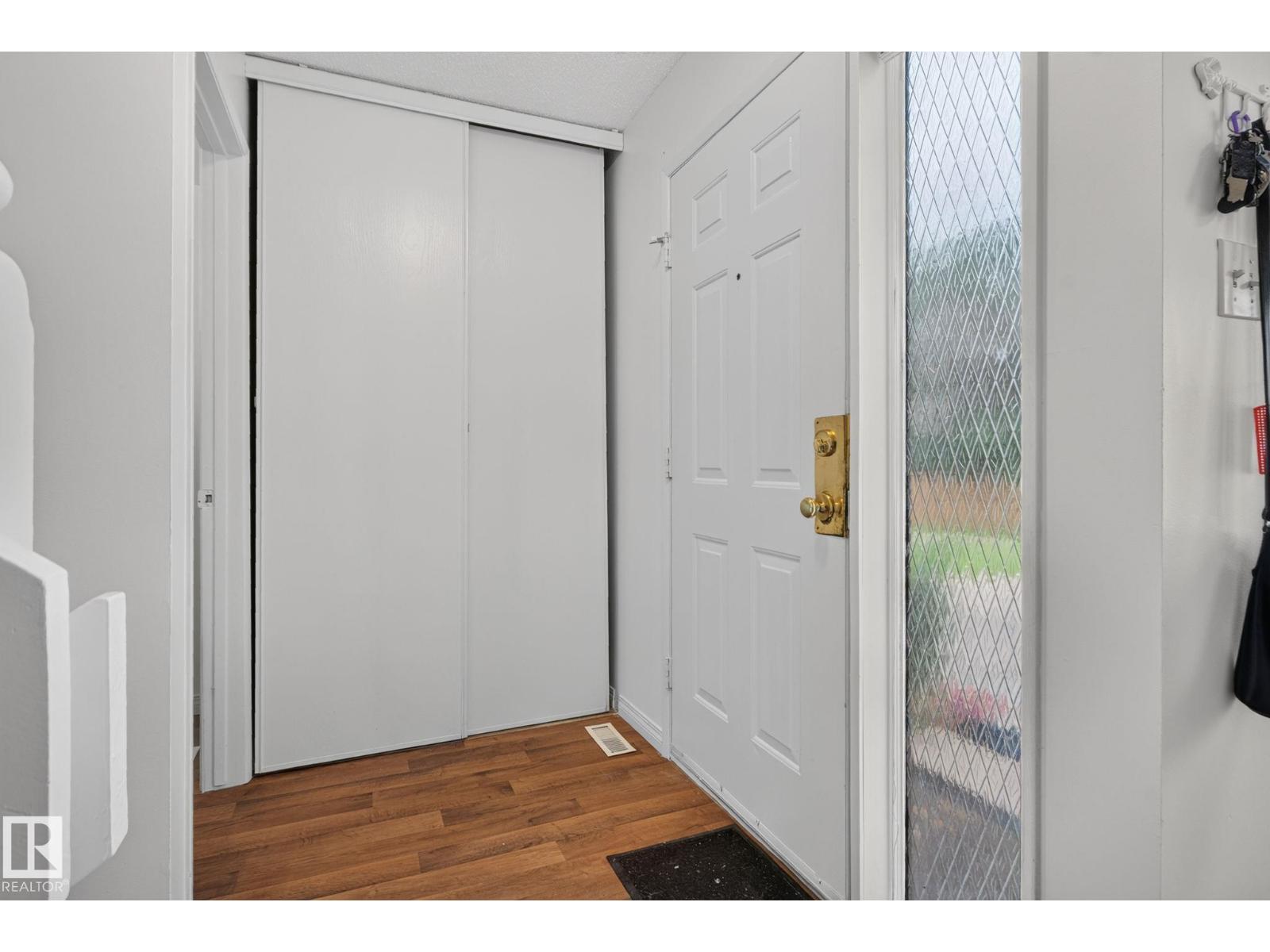 9503 180A ST NW - 17