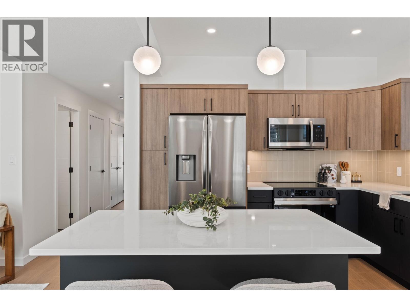 #108 3580 Valleyview Drive - 8
