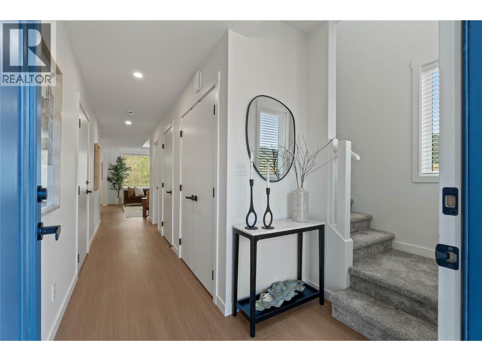#108 3580 Valleyview Drive - 7