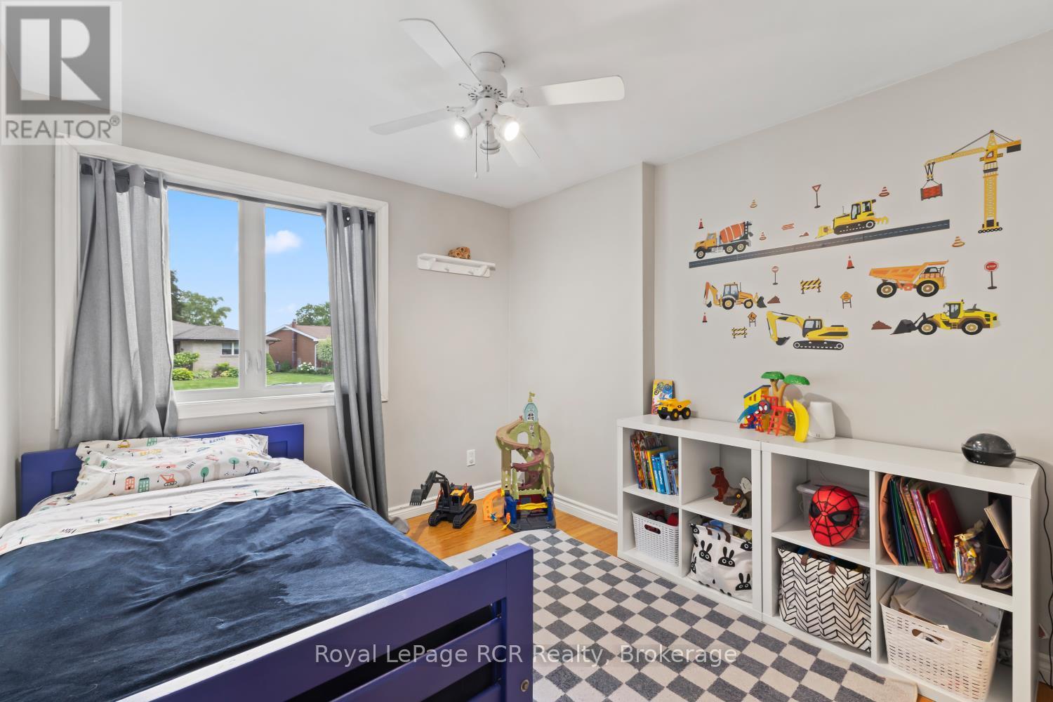 224 4TH AVENUE - 18