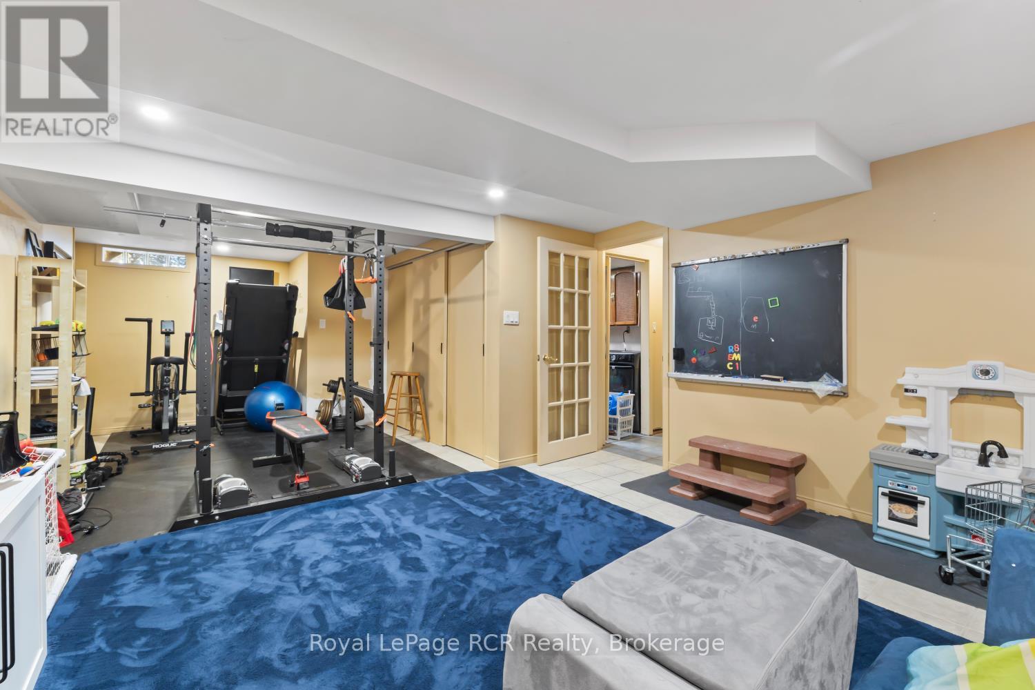 224 4TH AVENUE - 25