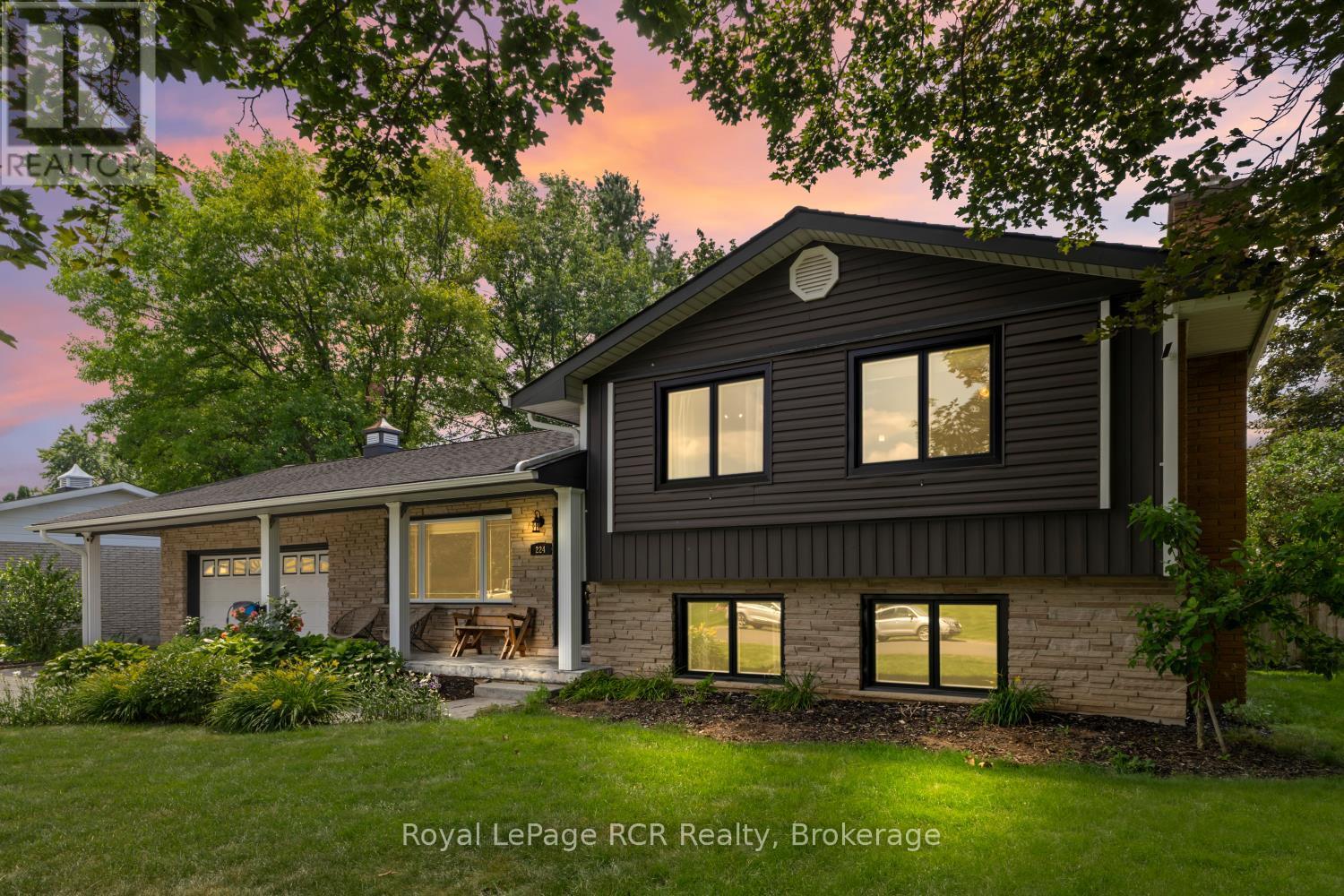 224 4TH AVENUE - 33