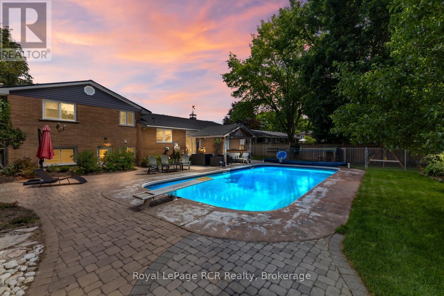 224 4TH AVENUE - 34