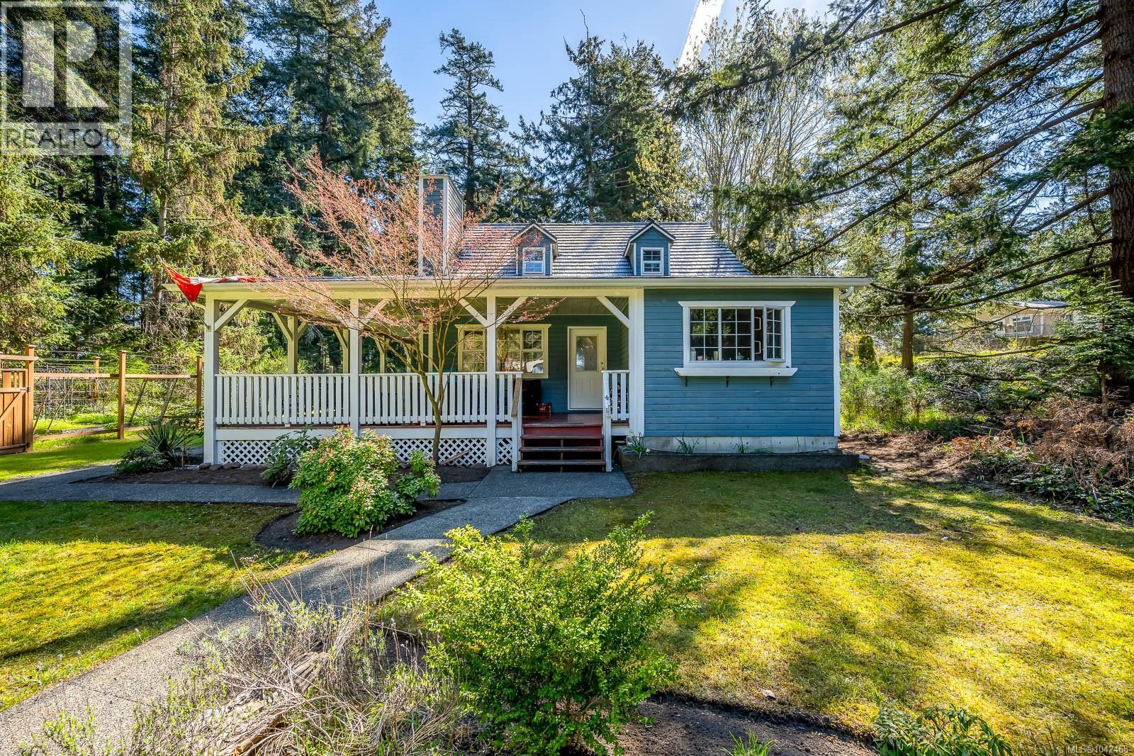 745 Lazo Rd, Comox