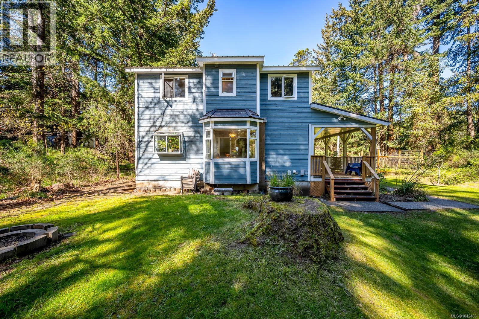 745 Lazo Rd, Comox