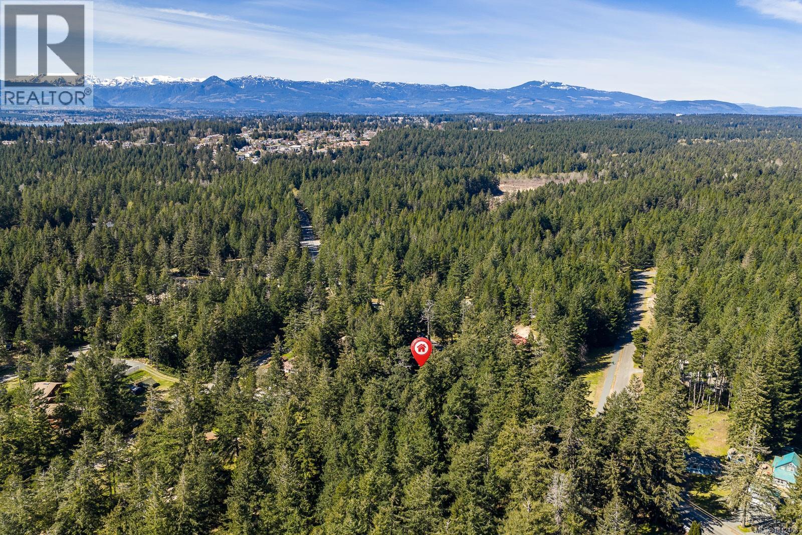 745 Lazo Rd, Comox