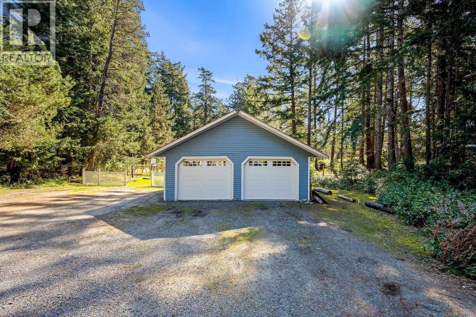 745 Lazo Rd - 12