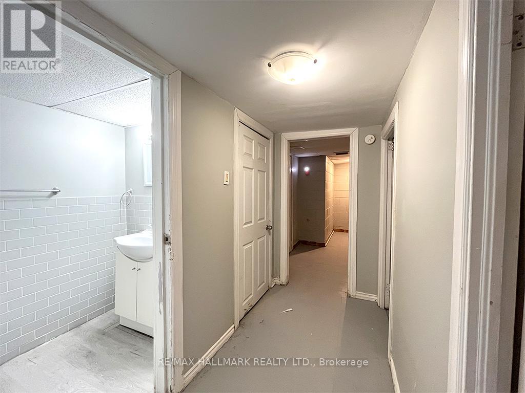 67 CLAREMORE AVENUE - 22