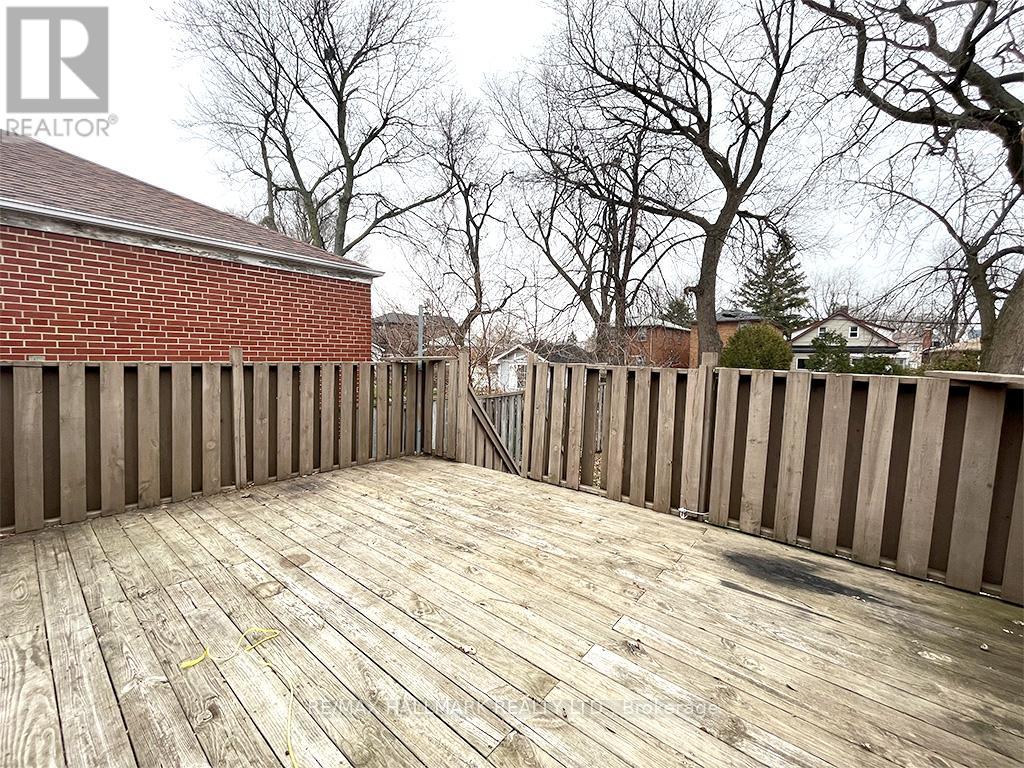 67 CLAREMORE AVENUE - 23