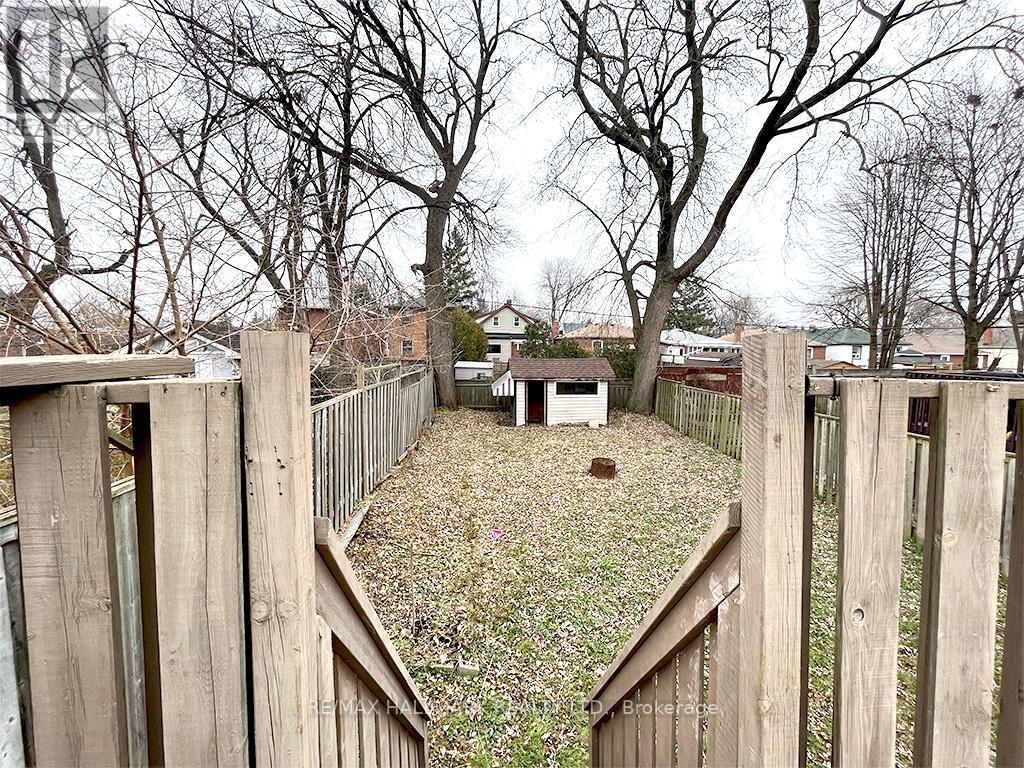 67 CLAREMORE AVENUE - 4