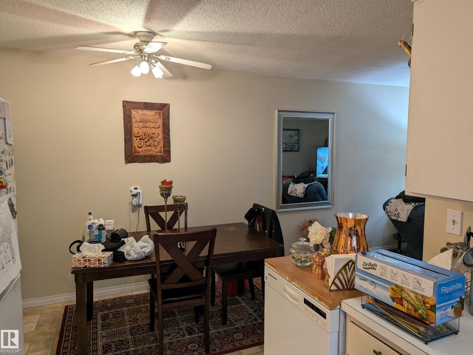 8916 83 AV NW - 4