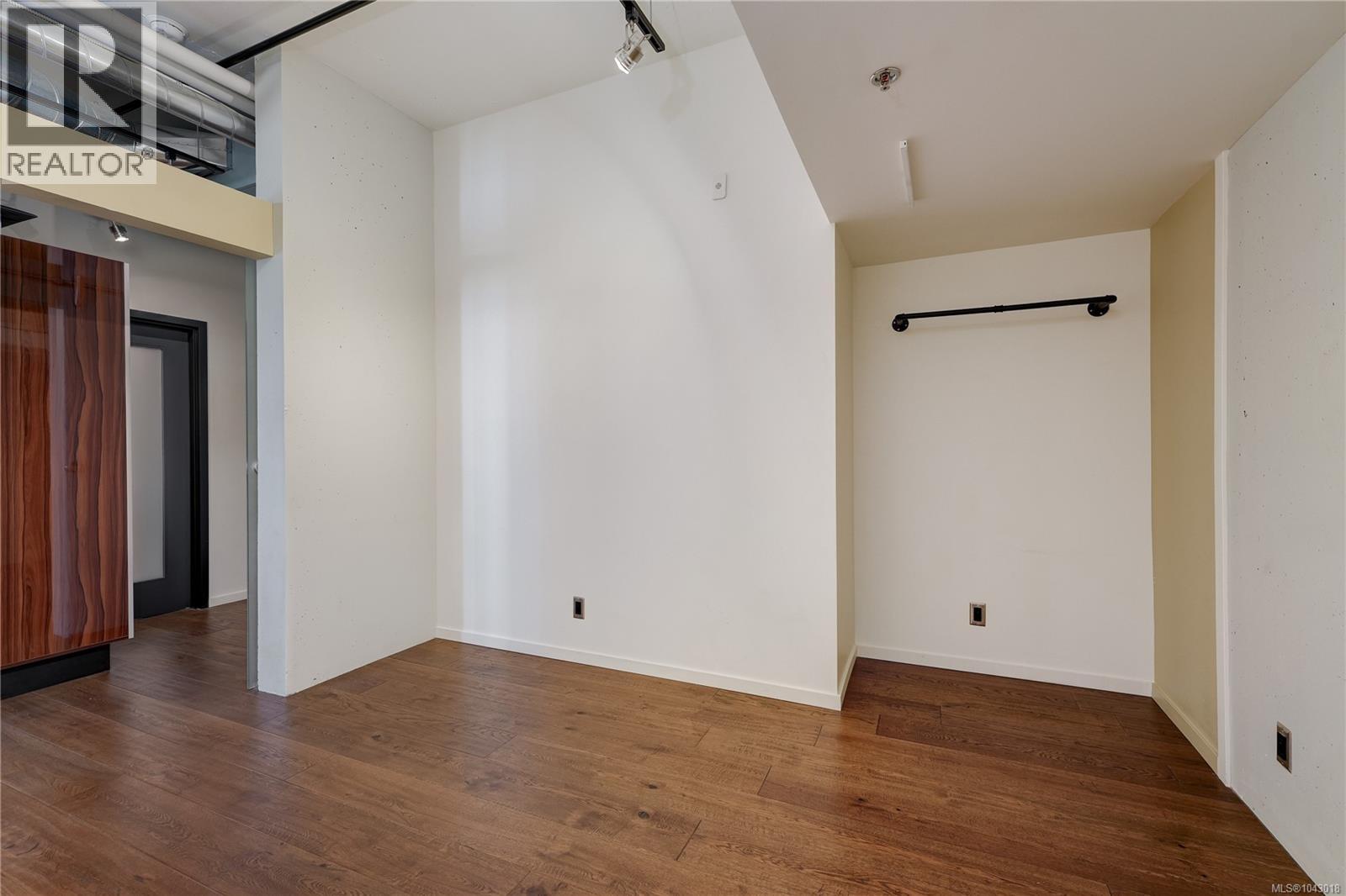 721 1029 VIEW Street, Victoria