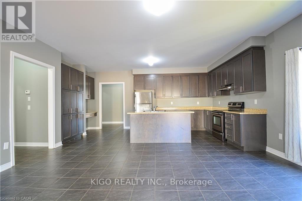 520 BALDWIN CRESCENT - 12
