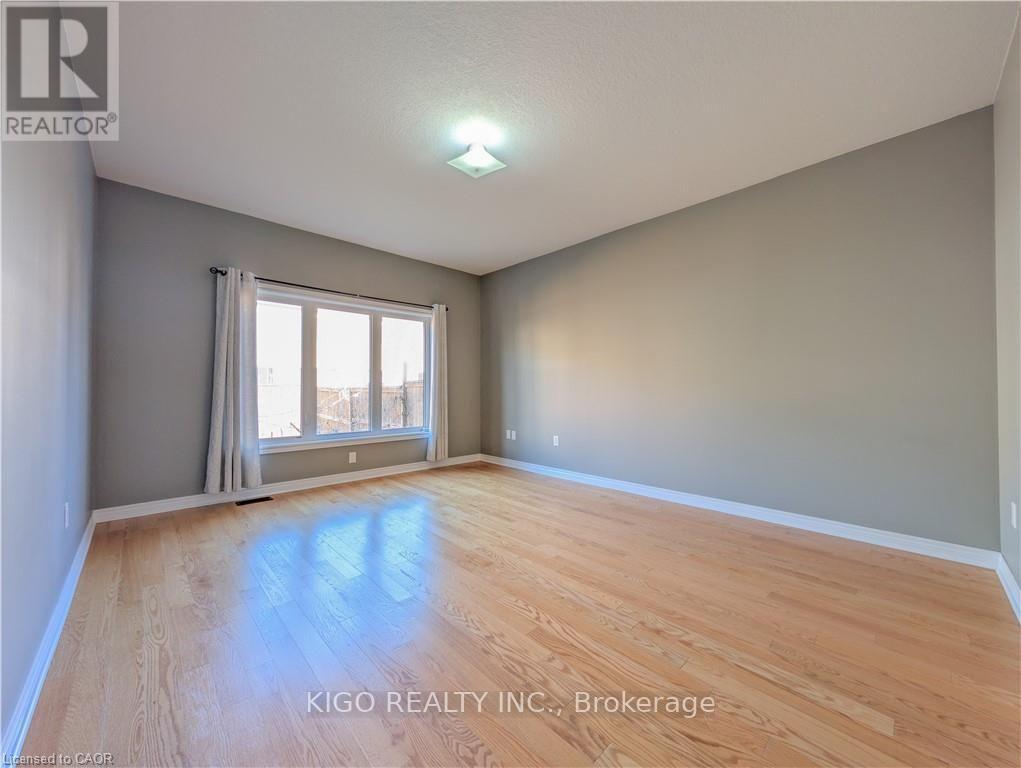 520 BALDWIN CRESCENT - 17
