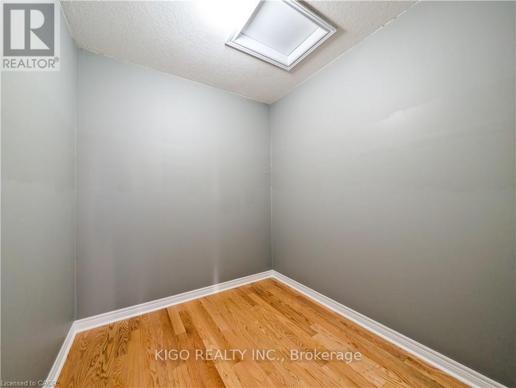 520 BALDWIN CRESCENT - 25