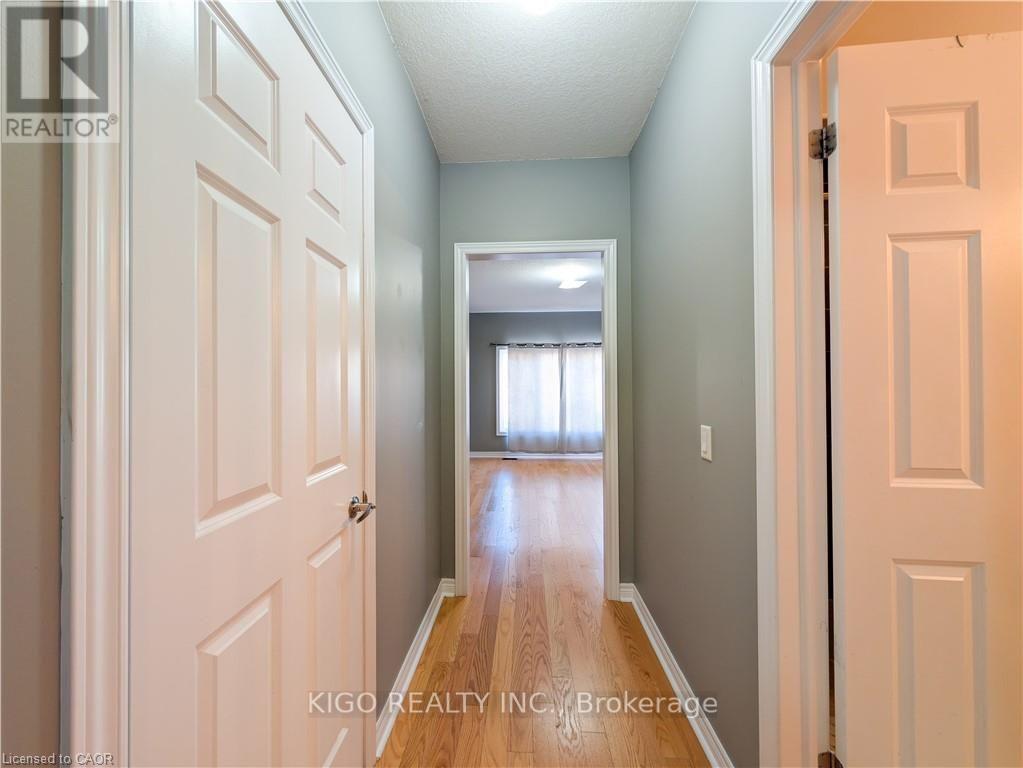 520 BALDWIN CRESCENT - 27