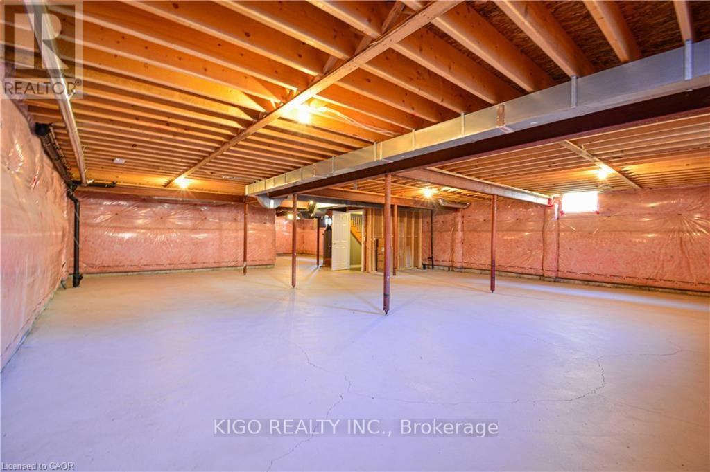 520 BALDWIN CRESCENT - 32