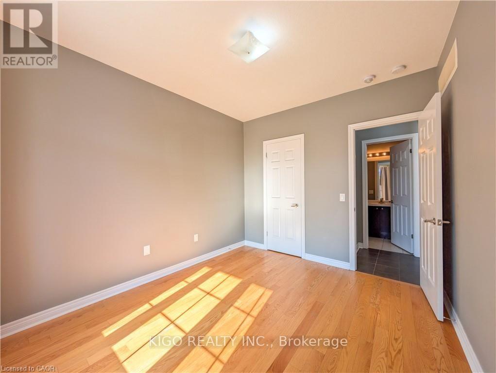 520 BALDWIN CRESCENT - 6