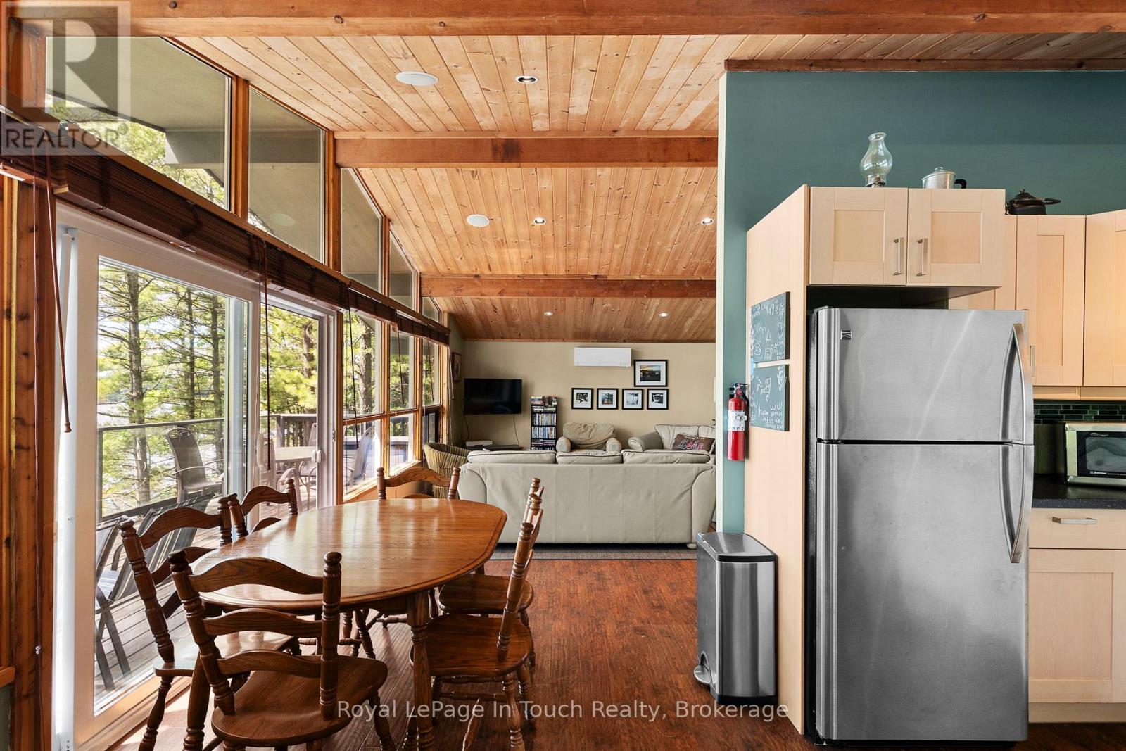 3946 EAST SHORE ROAD - 11
