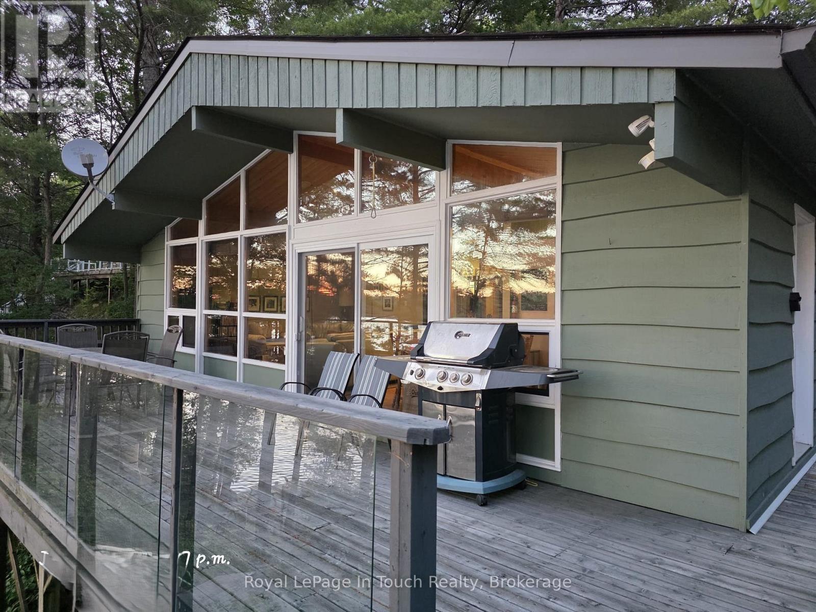 3946 EAST SHORE ROAD - 10