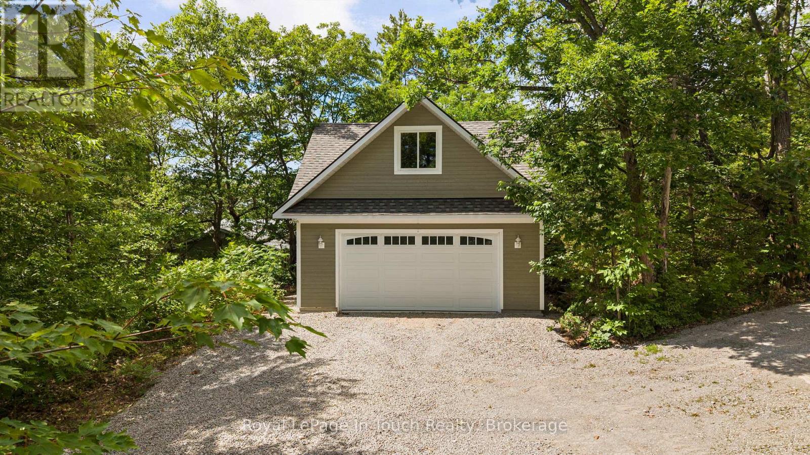 3946 EAST SHORE ROAD - 31