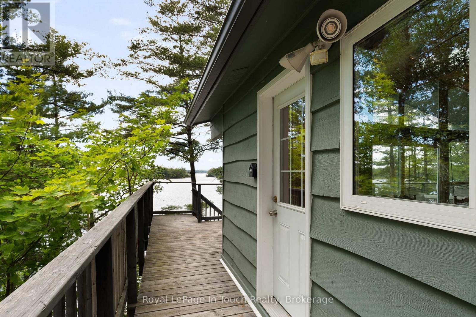 3946 EAST SHORE ROAD - 36
