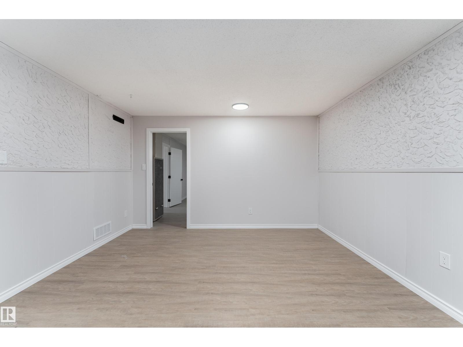 12224 55 ST NW - 30
