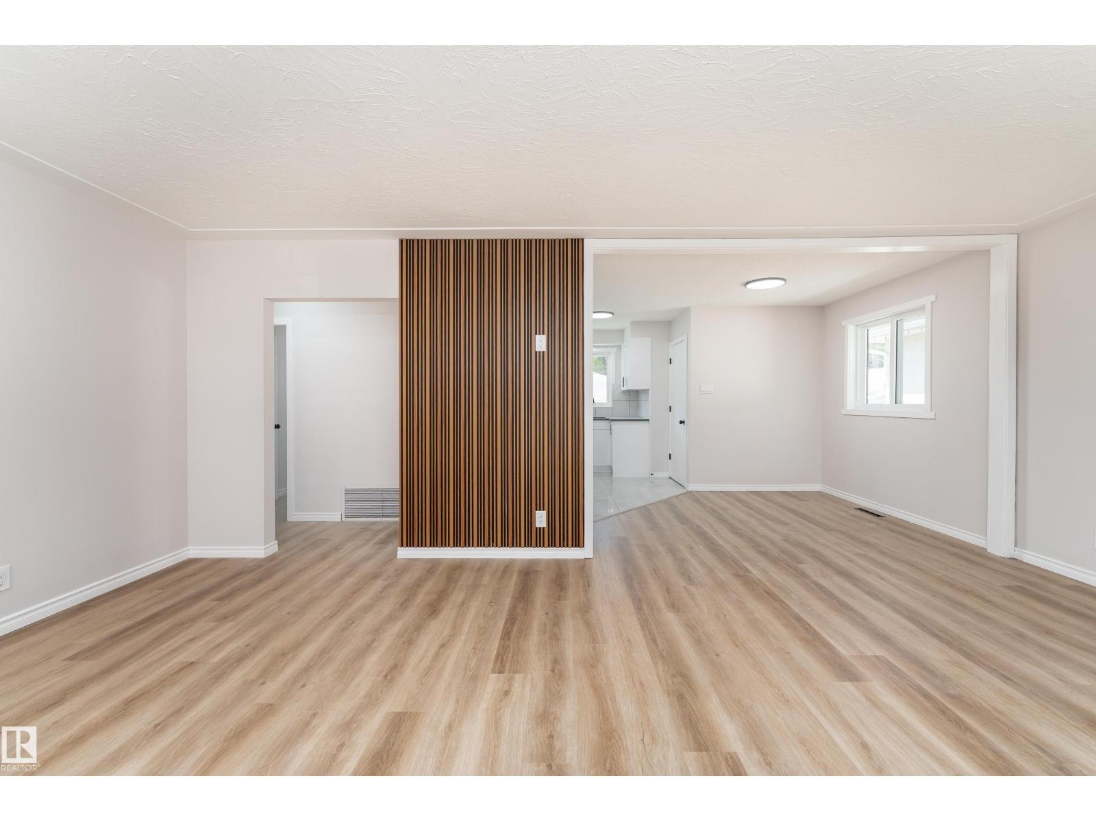 12224 55 ST NW - 8