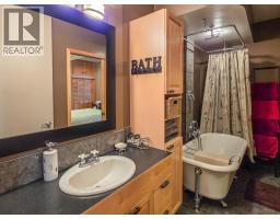 17222 Pilot Bay Road, Kootenay Bay, BC V0B1E0 Photo 31