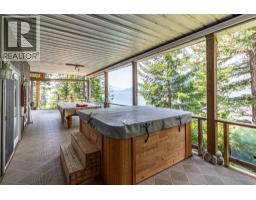 17222 Pilot Bay Road, Kootenay Bay, BC V0B1E0 Photo 33