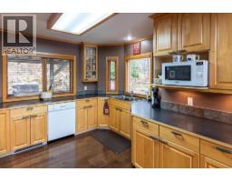 17222 Pilot Bay Road, Kootenay Bay, BC V0B1E0 Photo 18