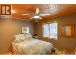 17222 Pilot Bay Road, Kootenay Bay, BC V0B1E0 Photo 20