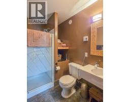 17222 Pilot Bay Road, Kootenay Bay, BC V0B1E0 Photo 21