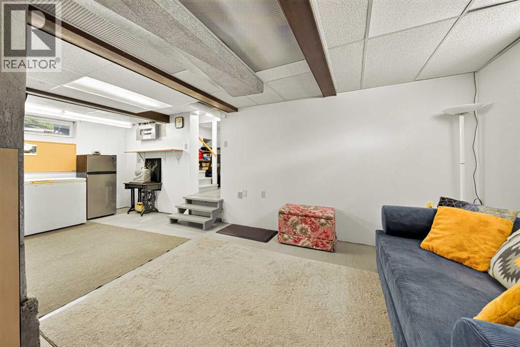 7826 22 Avenue - 31