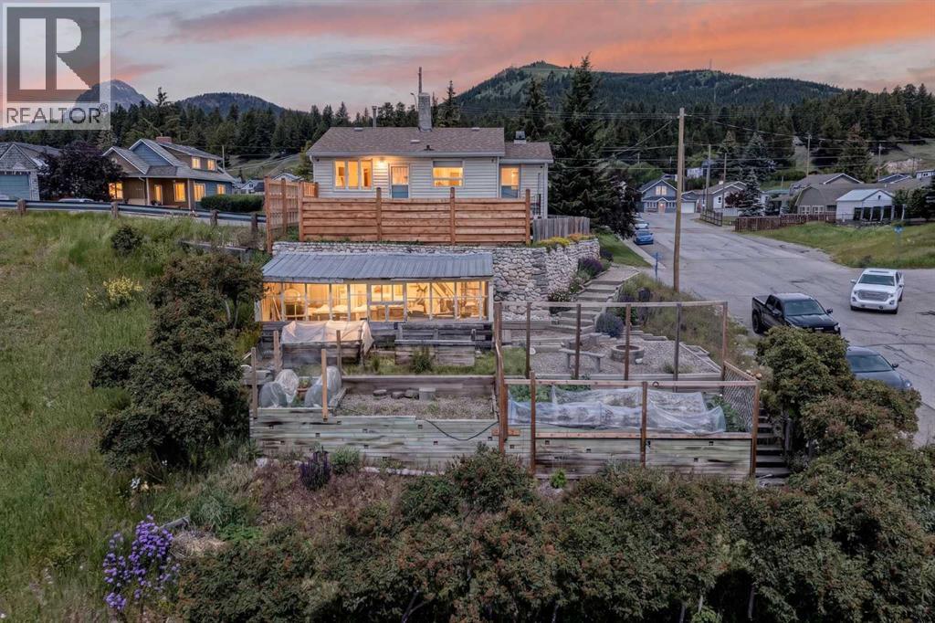 7826 22 Avenue - 1