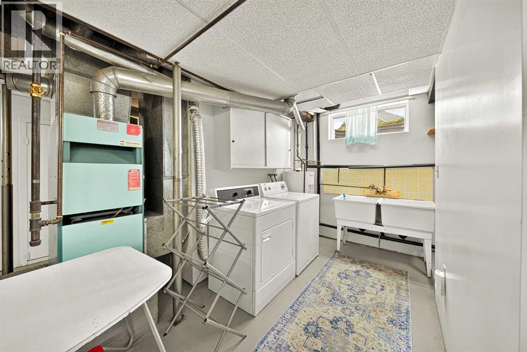 7826 22 Avenue - 34