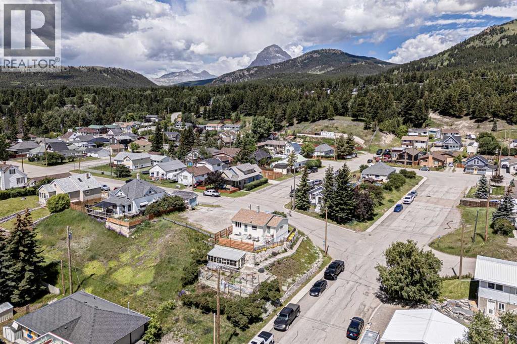 7826 22 Avenue - 47