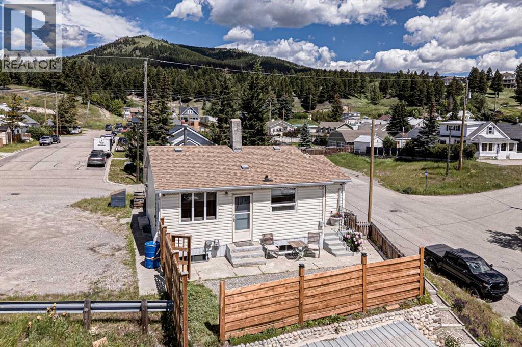 7826 22 Avenue - 40