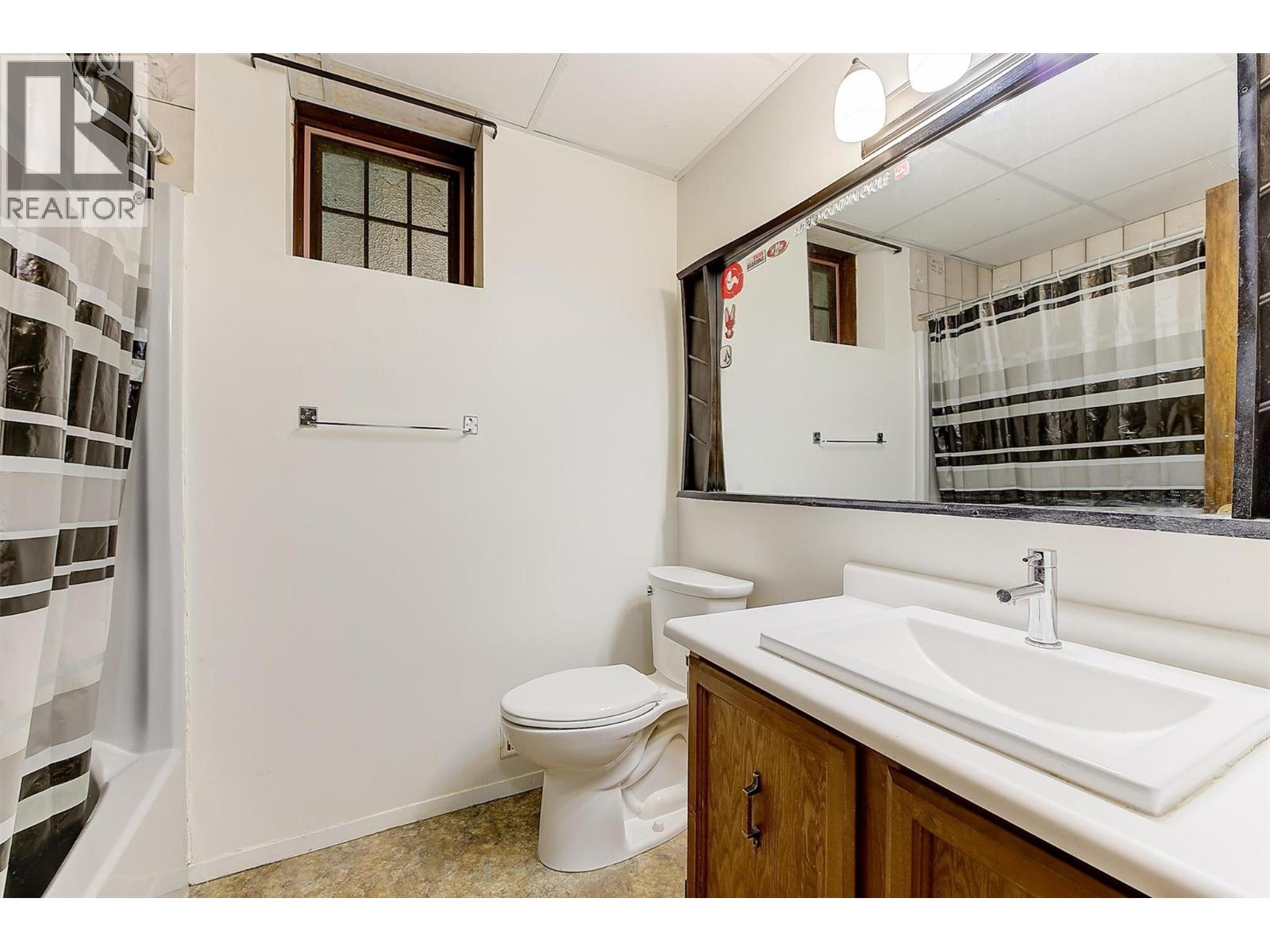 627 Hardie Road - 42