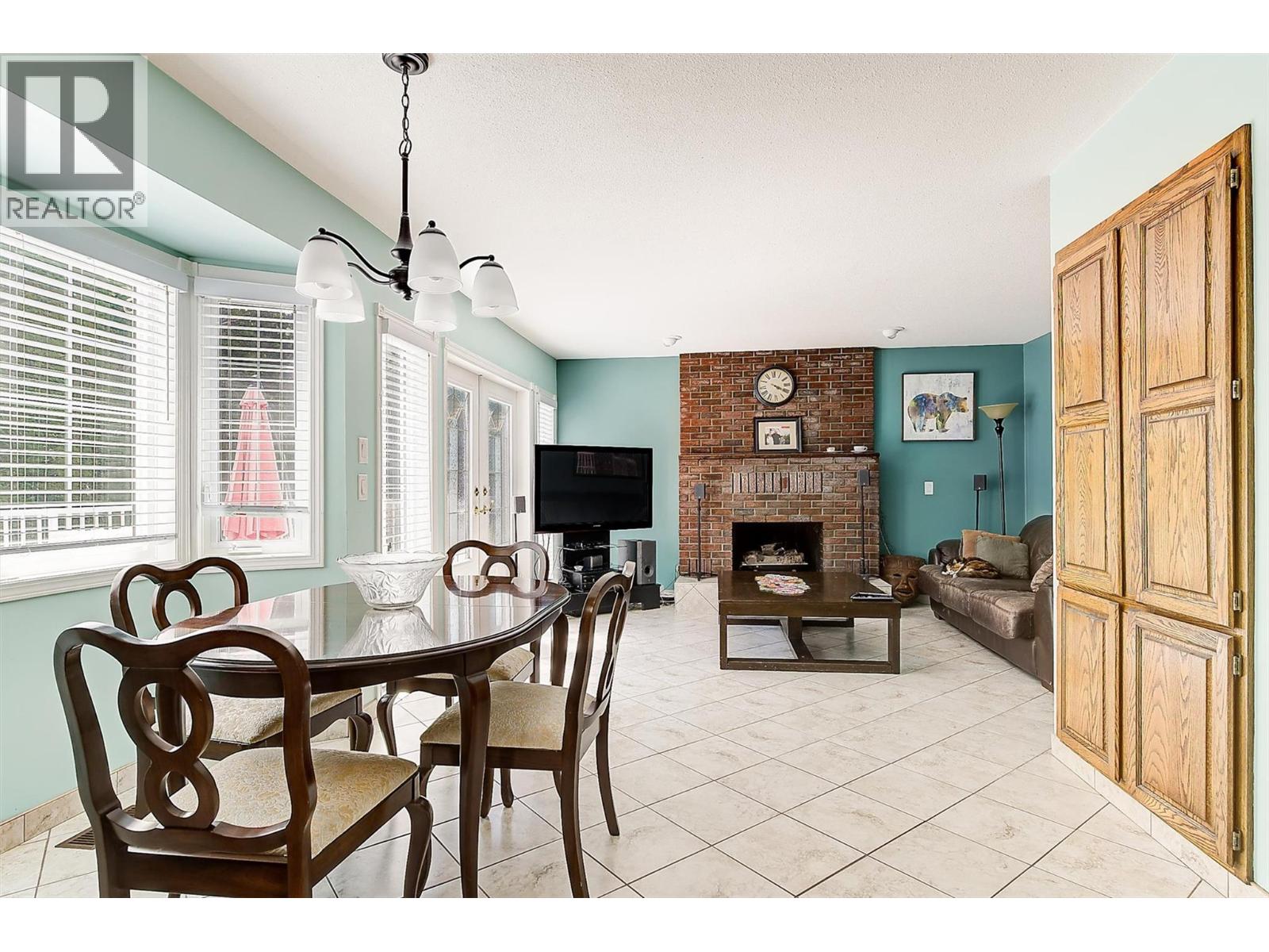 627 Hardie Road - 12