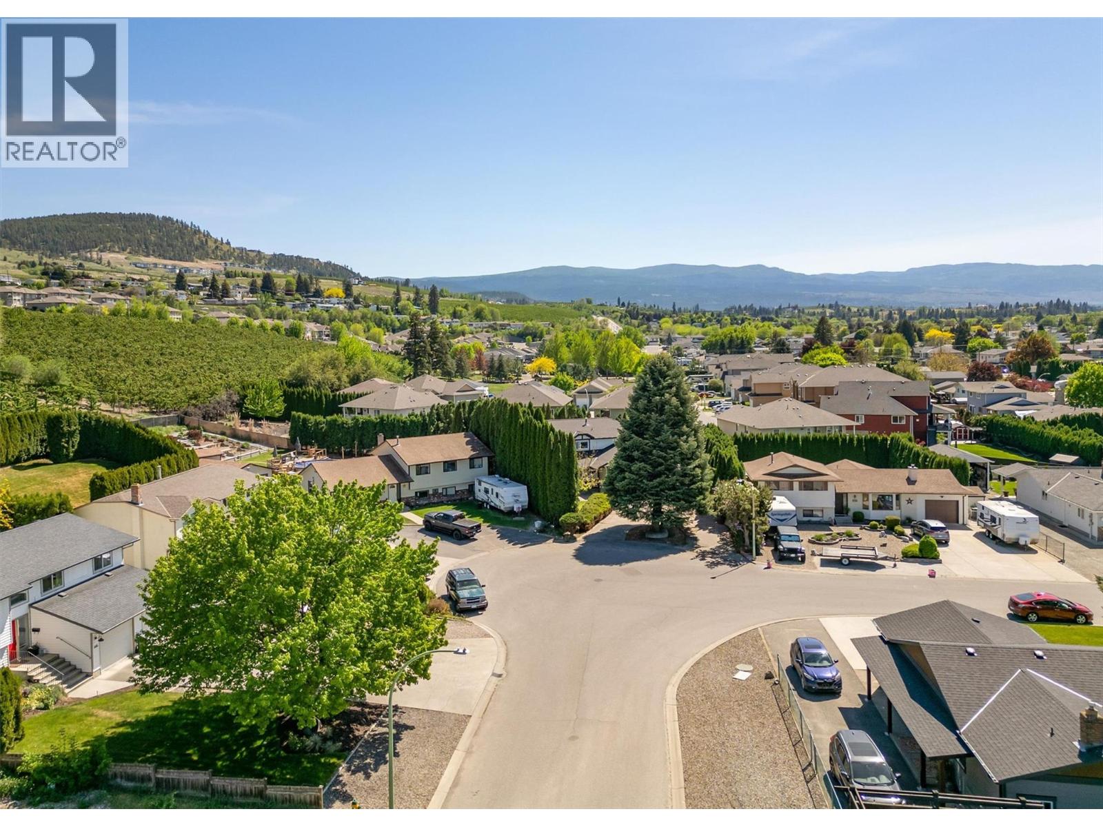 627 Hardie Road - 48