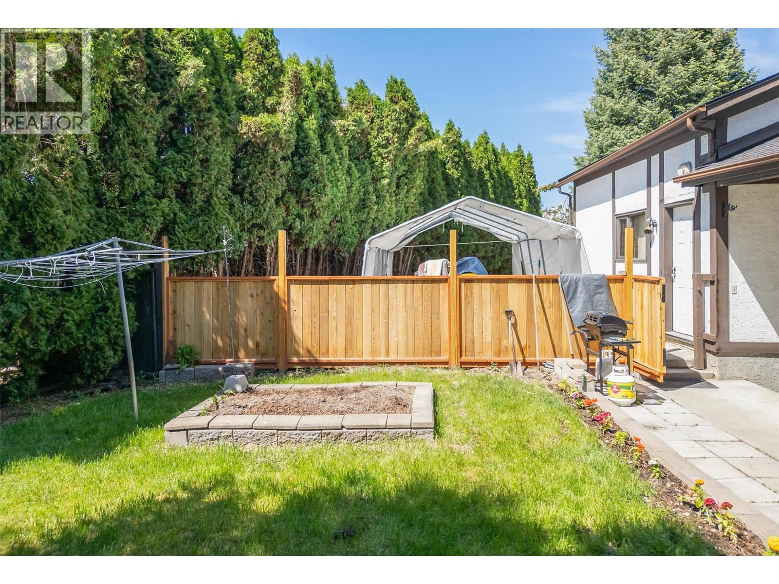 627 Hardie Road - 37