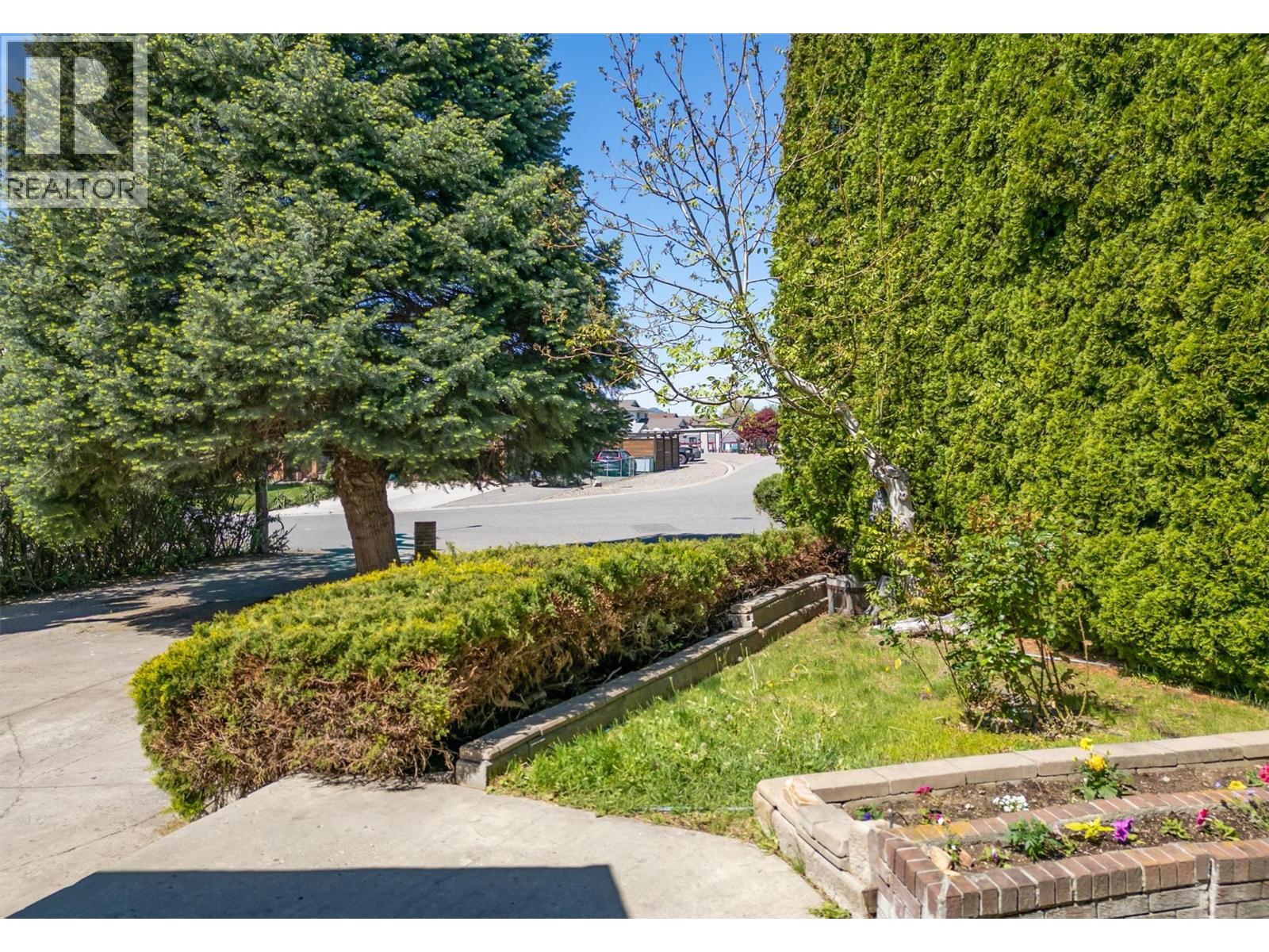 627 Hardie Road - 46