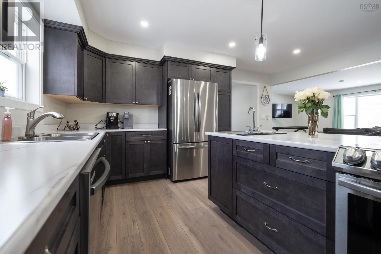1568 North Main Street - 10