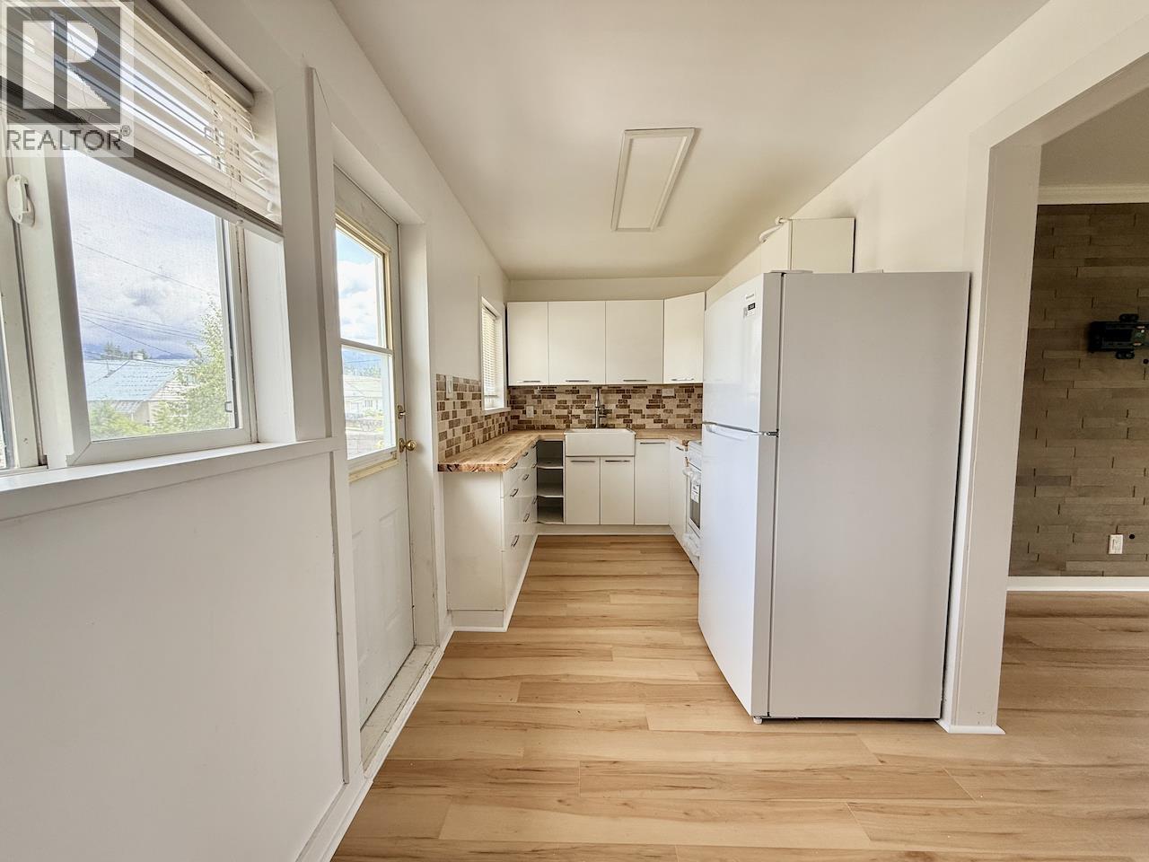 24 FINCH STREET, Kitimat